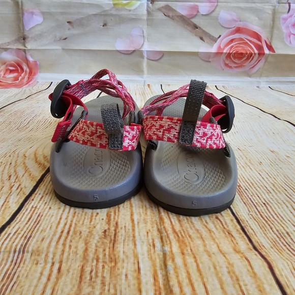 Chaco Pink & Gray sandals - Picture 3 of 8